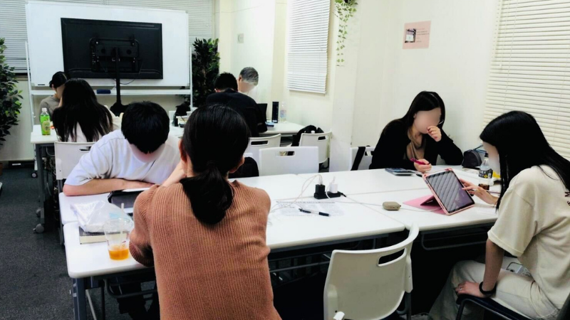勉強スペース「スコレーカフェ」の様子