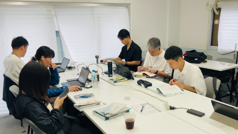 勉強スペース「スコレーカフェ」の様子