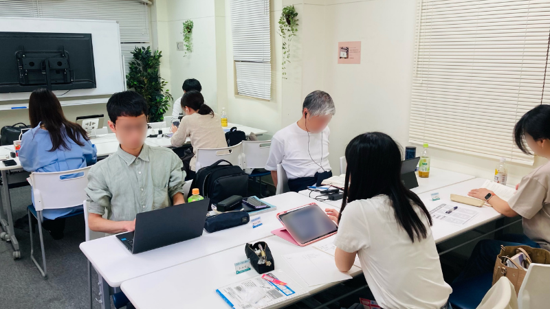 勉強スペース「スコレーカフェ」の様子