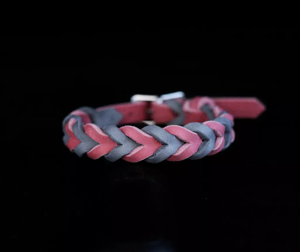Fettlederhalsband geflochten