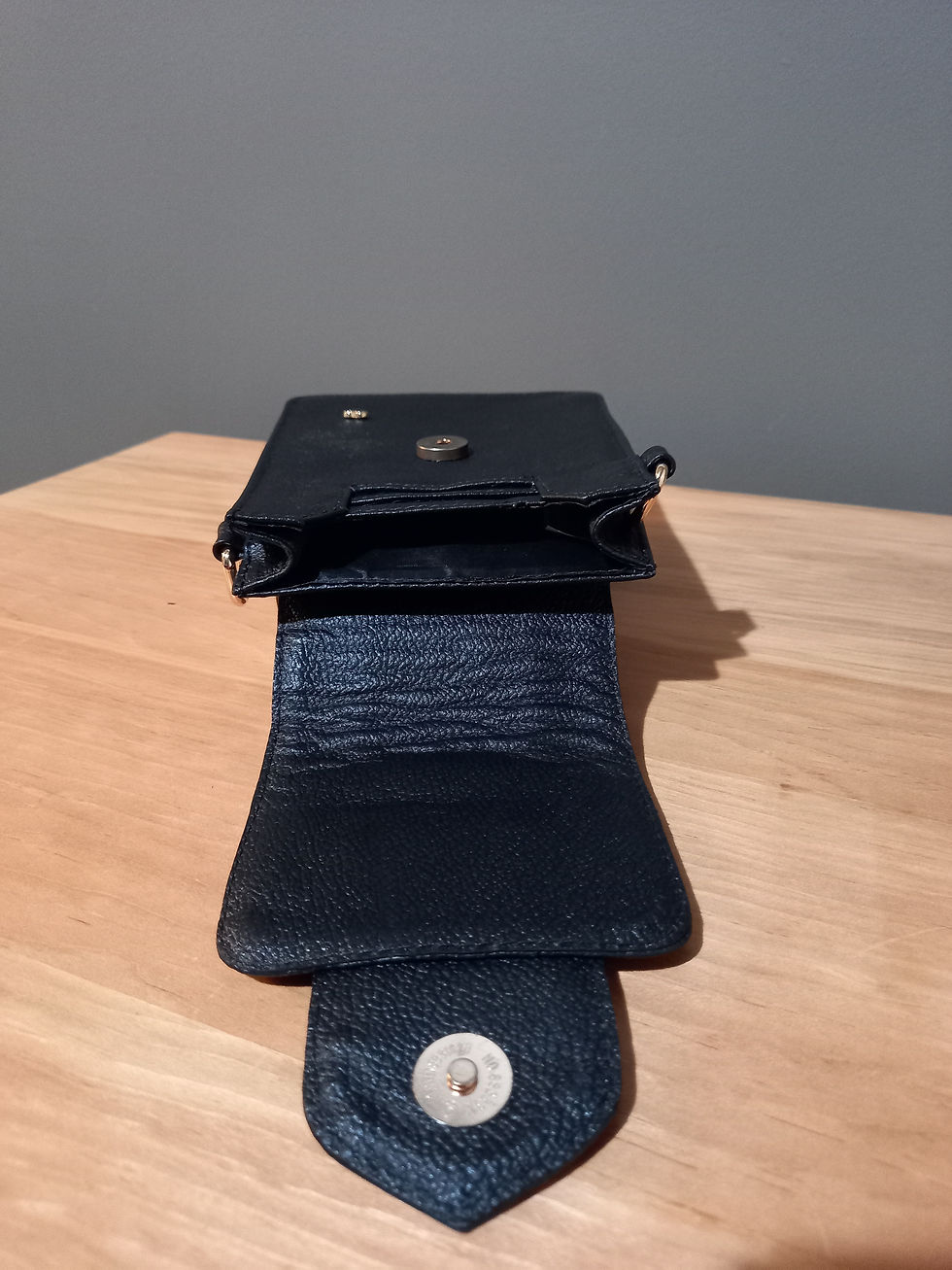 Thumbnail: Seductive Cellphone Holder