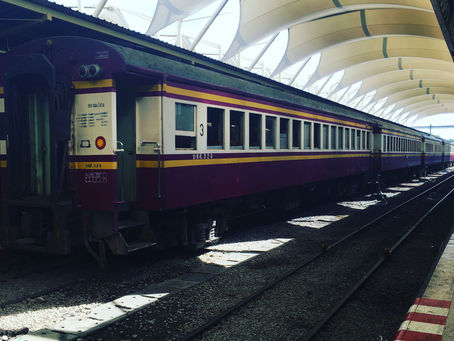 แสงสรวงสัชชนาไลย ๘ : รถไฟสายเมืองเหนือ (2)