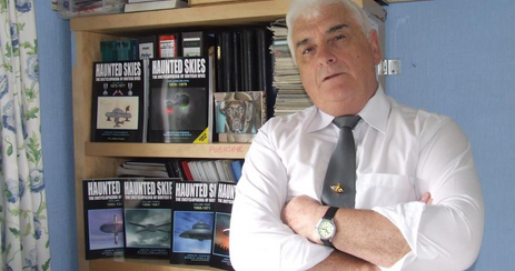 Un ex-policier ouvre ses 25 000 dossiers de recherches sur les ovnis au public britannique