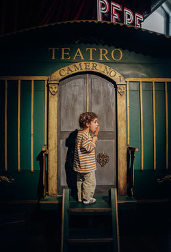 Sesión de fotos fotografía de famlia, niños, bebé en exterior Madrid