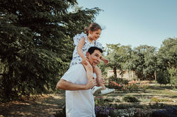 Sesión de fotos fotografía de famlia, niños, bebé en exterior Madrid