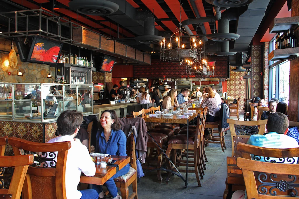 EstadioInterior_CreditMarissaBialecki.webp