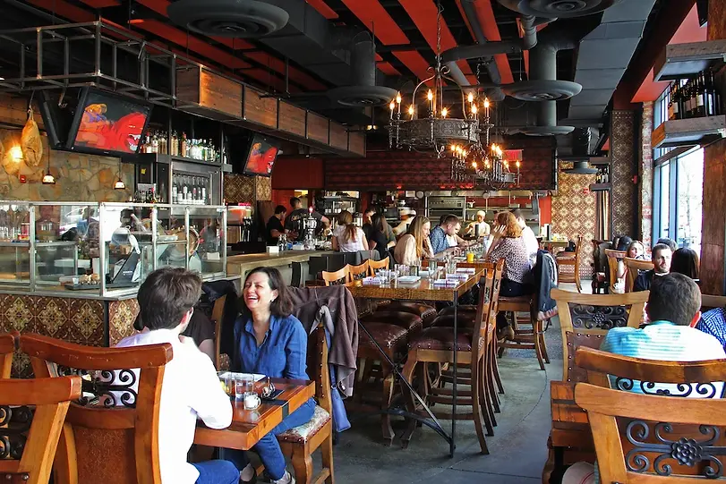 EstadioInterior_CreditMarissaBialecki.webp