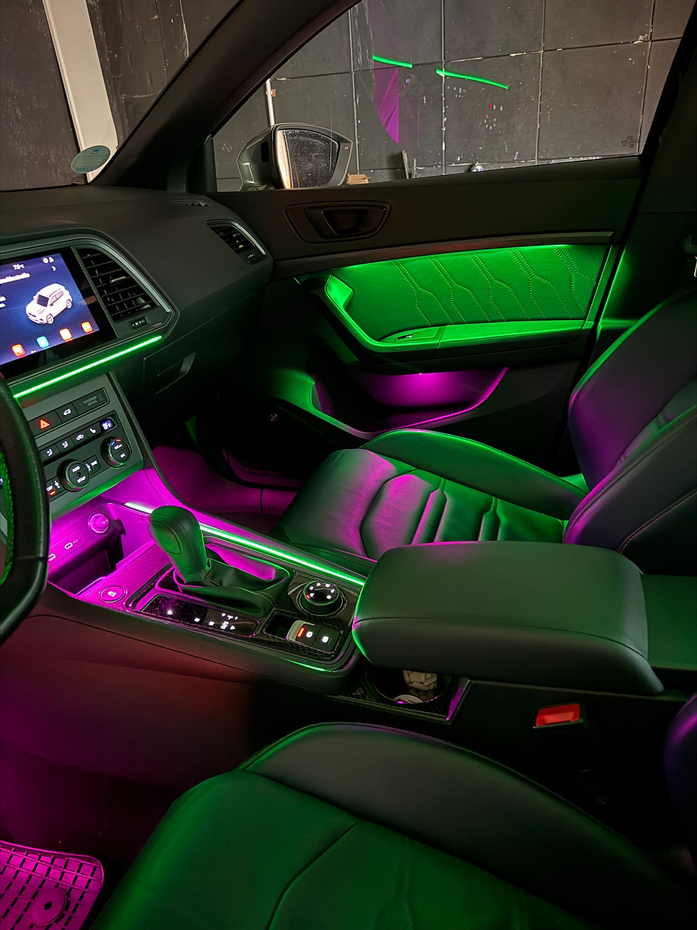 Miniaturbild: Ambientebeleuchtung für Seat Cupra Formentor inkl. Einbau