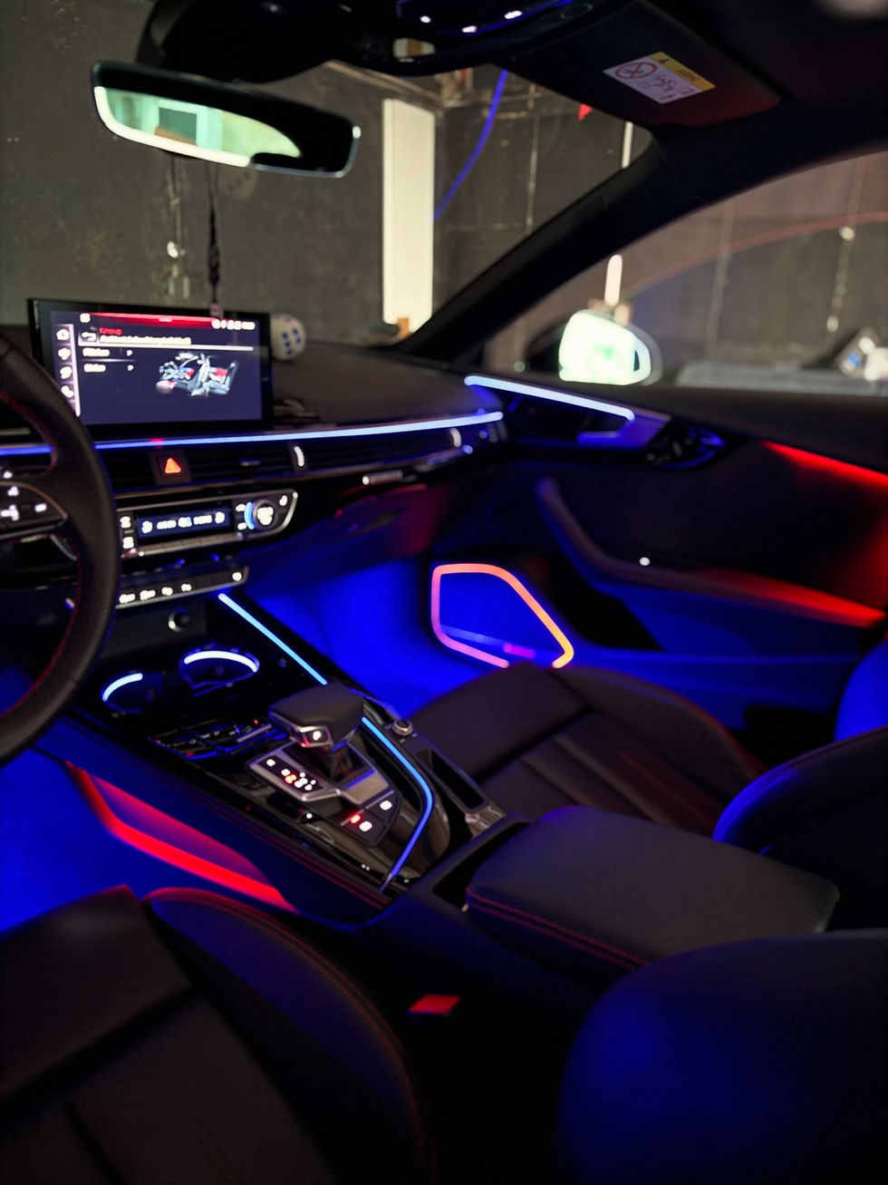 Thumbnail: Ambientebeleuchtung für Audi A4/ A5 B9 ab 2016 inkl. Einbau