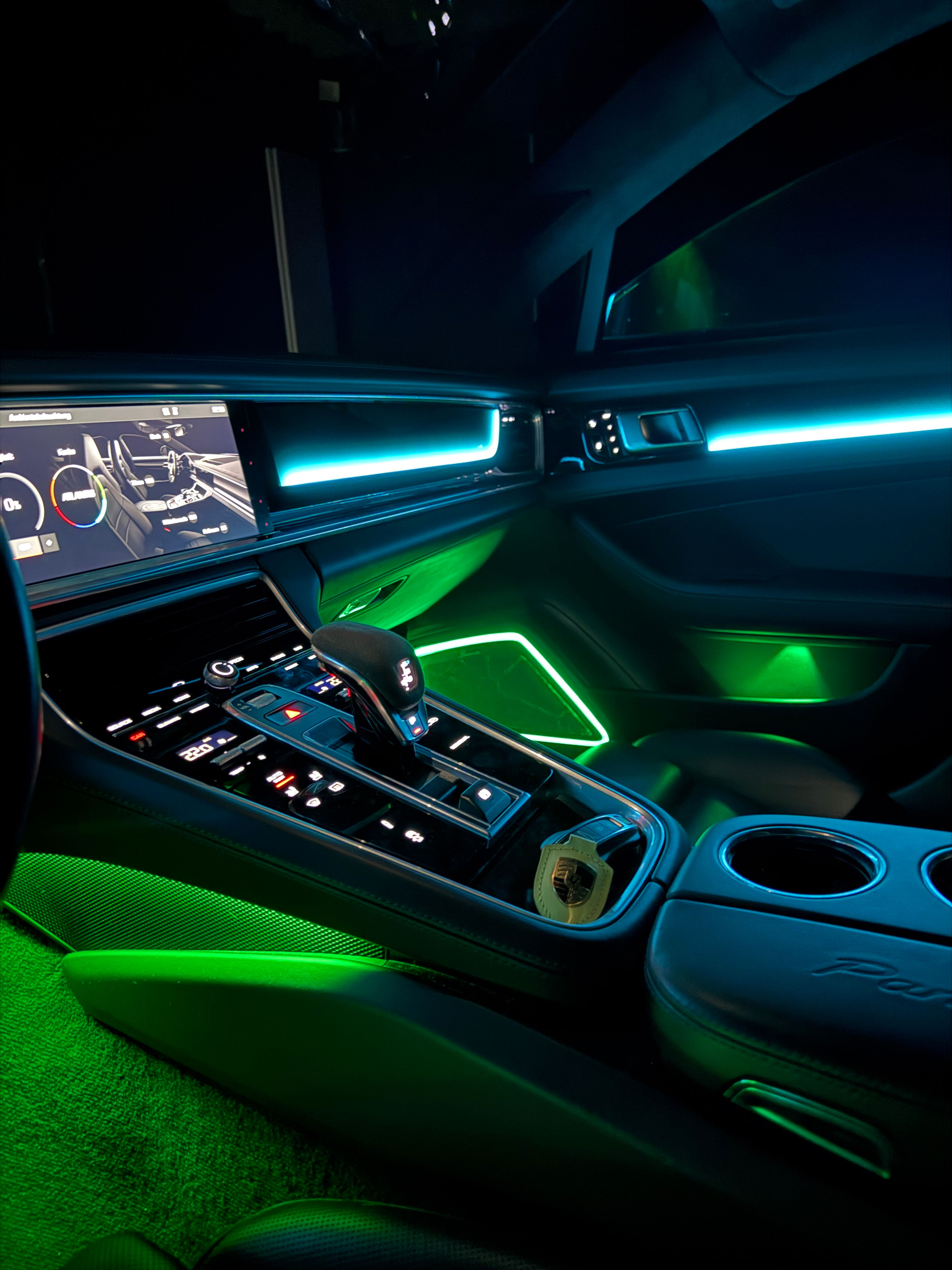 Ambientebeleuchtung für Porsche Panamera ab 2018 inkl. Einbau