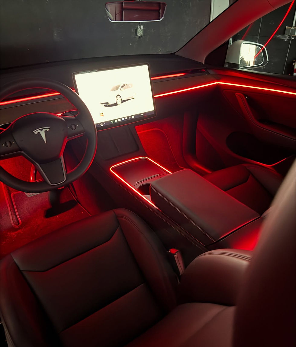 Miniaturbild: Ambientebeleuchtung für Tesla Model 3/ Y inkl. Einbau