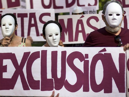 Denuncian al Sermas de estar negando la atención a personas que llevan poco tiempo en España