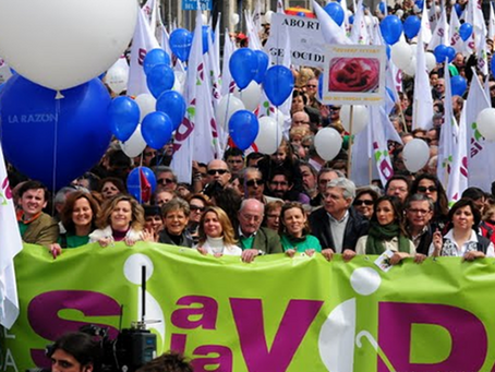 Marcha multitudinaria en Madrid para defender el derecho a la vida