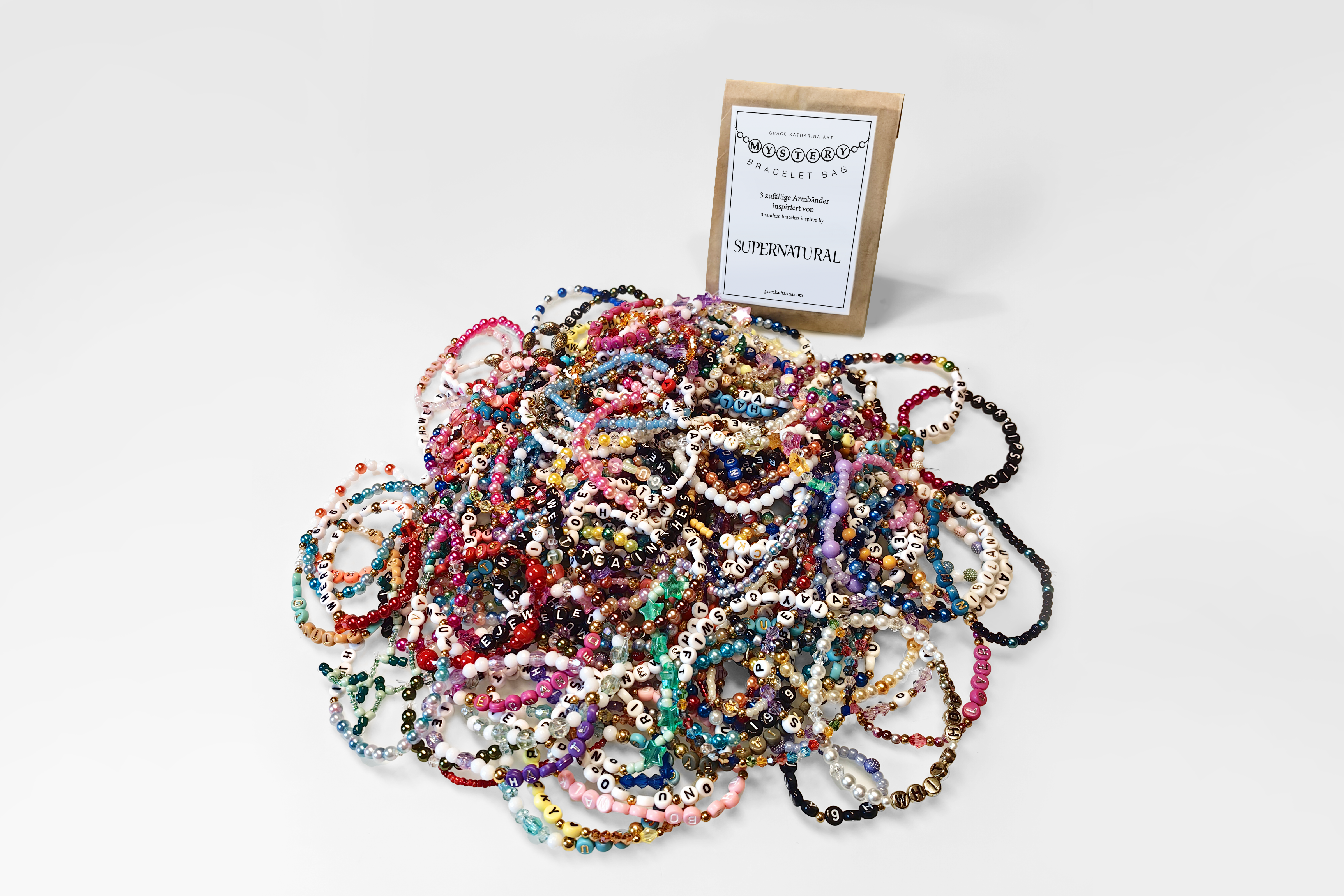 Supernatural - mystery bracelet bag (3 pieces)