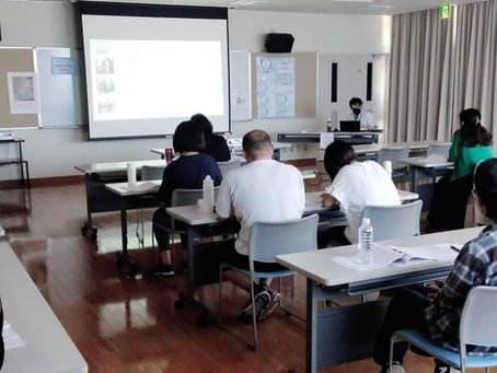 保護者及び職員研修会・保護者会①