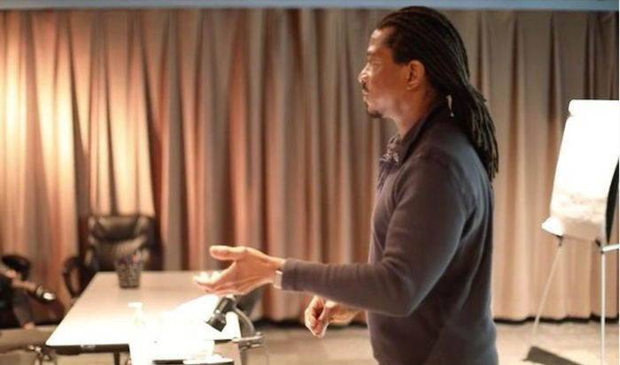 Screen Shot 2022-02-04 at 1.37_edited.jpg