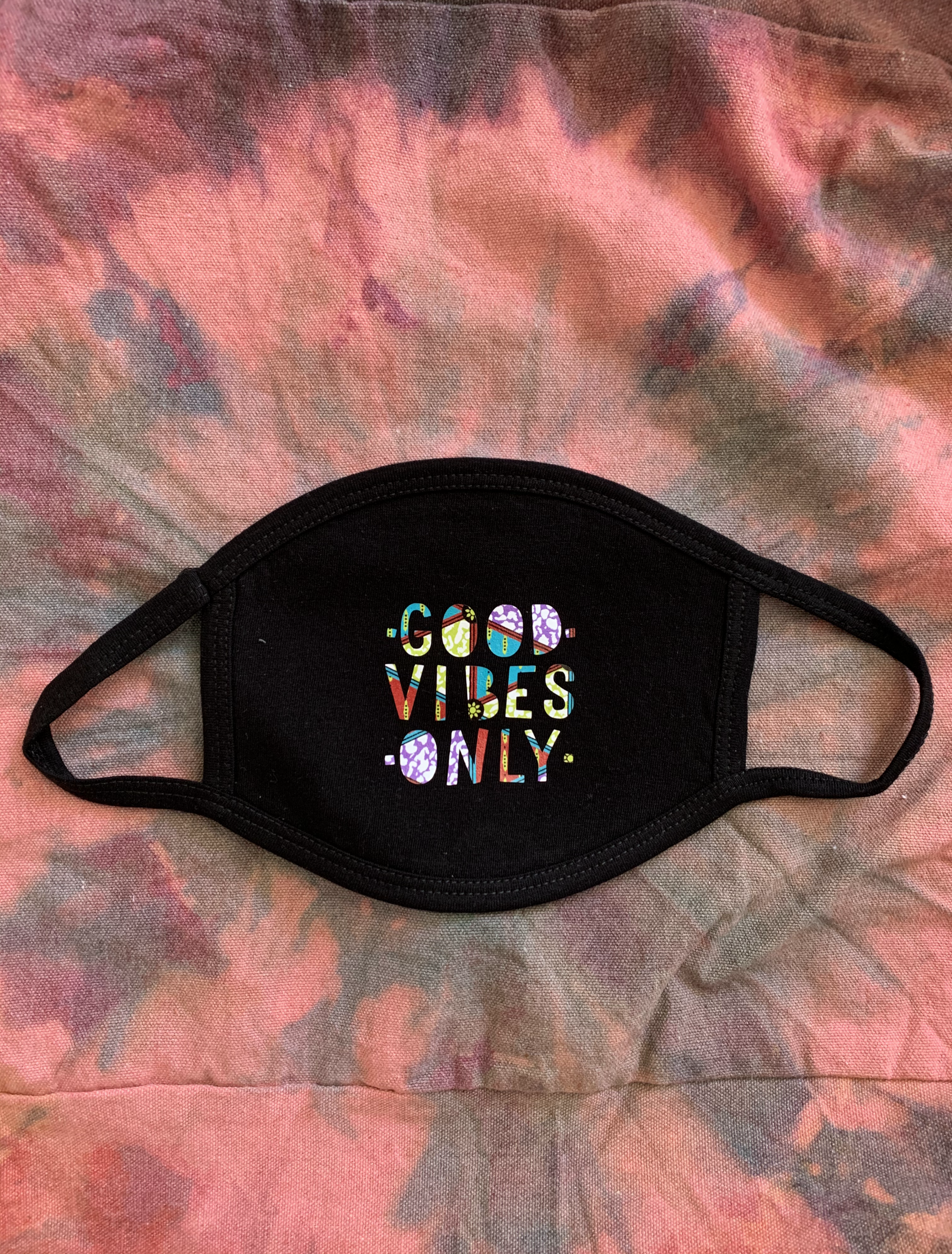 Good Vibes Only Mask