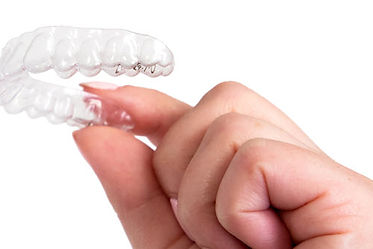 aligner_w_hand.jpg