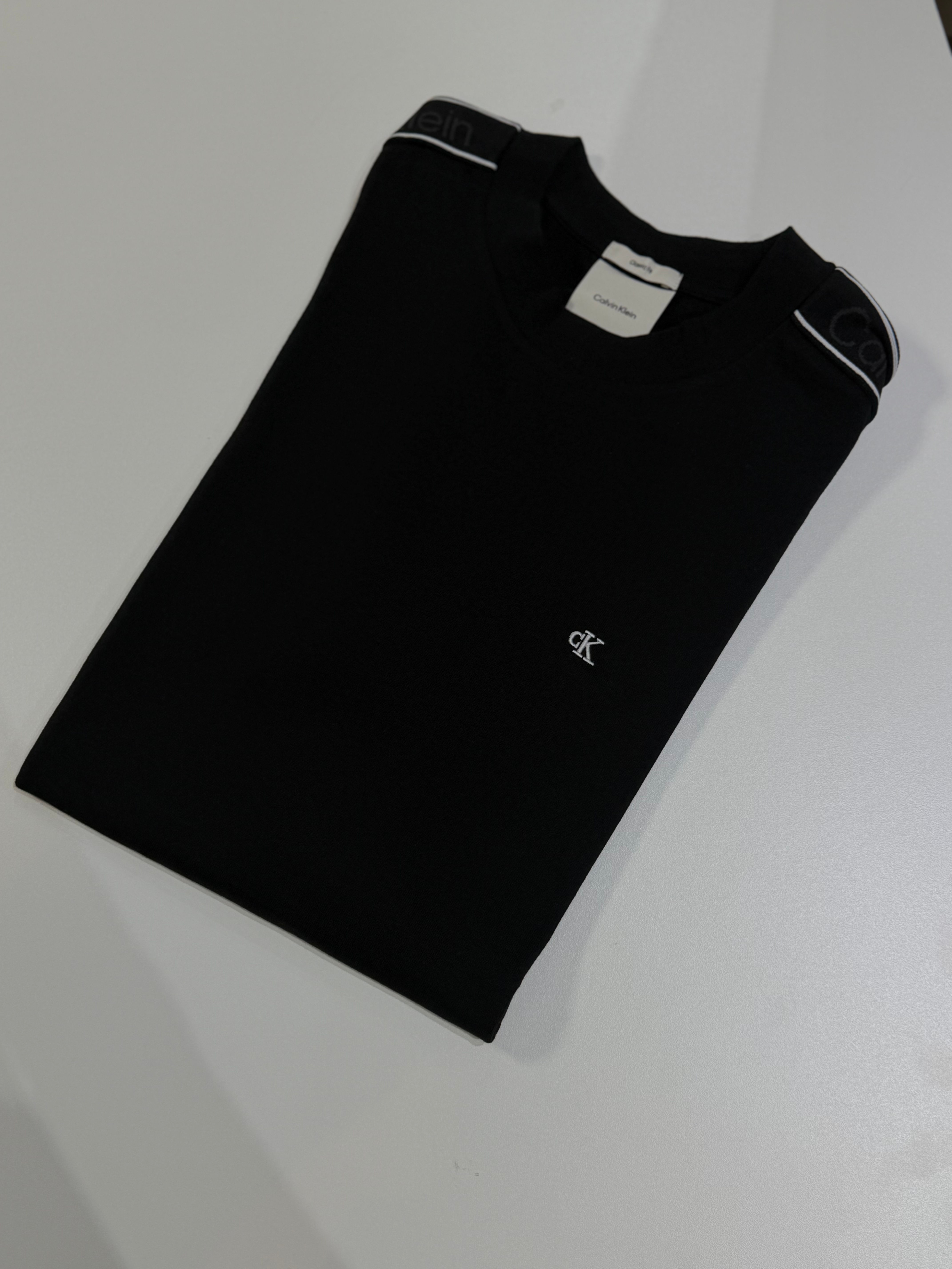 Camiseta Calvin Klein