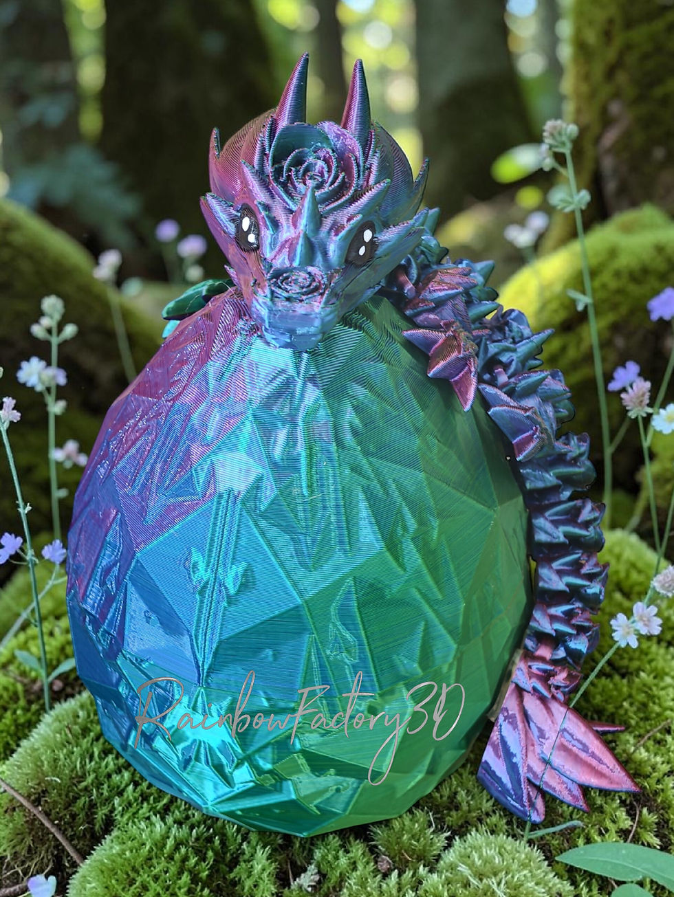 Thumbnail: Baby dragon Rosa