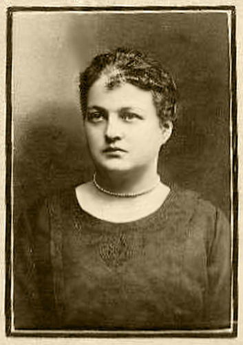 Ирена Еленьковская