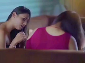 लड़की ने अपनी फ्रैंड के डैड के सात किया घपाघप वीडियो 