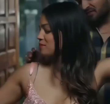 रस भरी रस्मी का रस चाटा लड़के ने वीडियो 