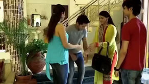 माँ ने अपनी फ्रैंड के सात घपाघप करने के लिए बोला वीडियो
