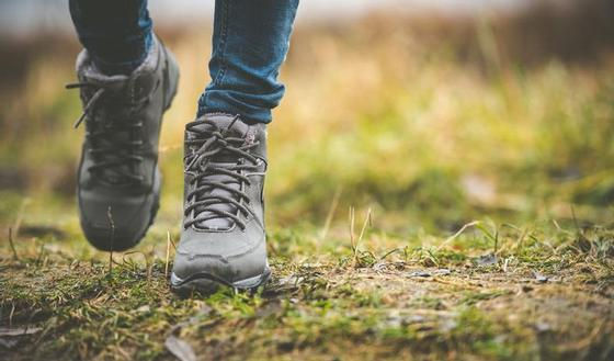 Stilstaan en wandelen