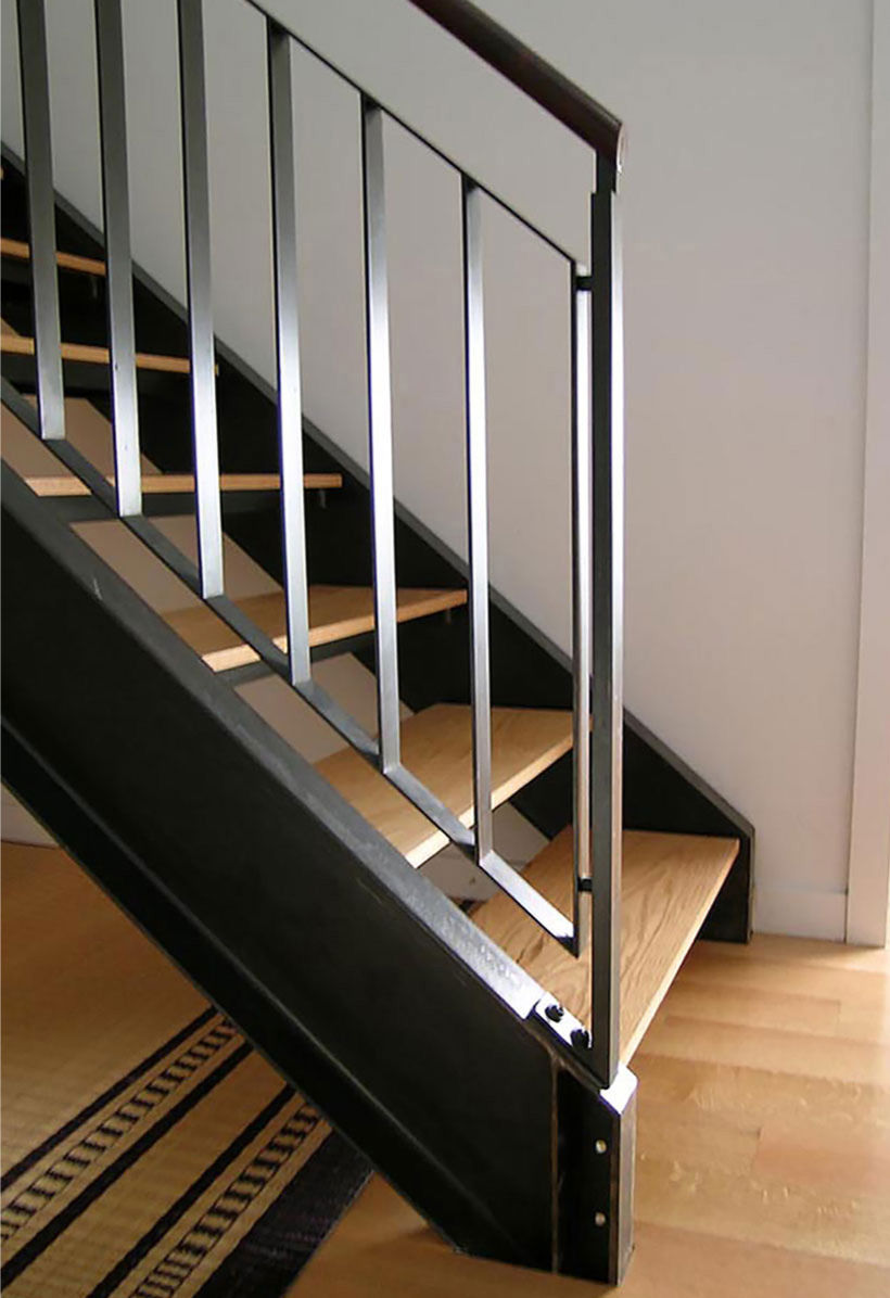 lucent-modern-mini-office-stairs_v2_edited.jpg