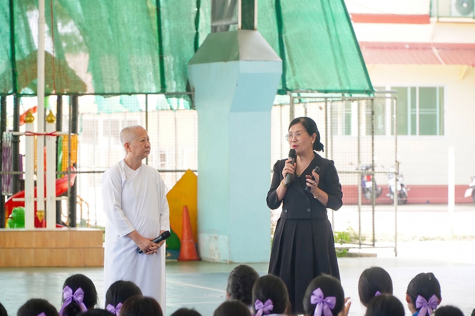 Provincial Education Officials Visit DWS