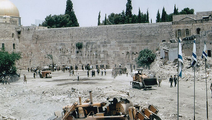 חשיפת הכותל המערבי 1967 / Jerusalem / Yehuda Greenberg
