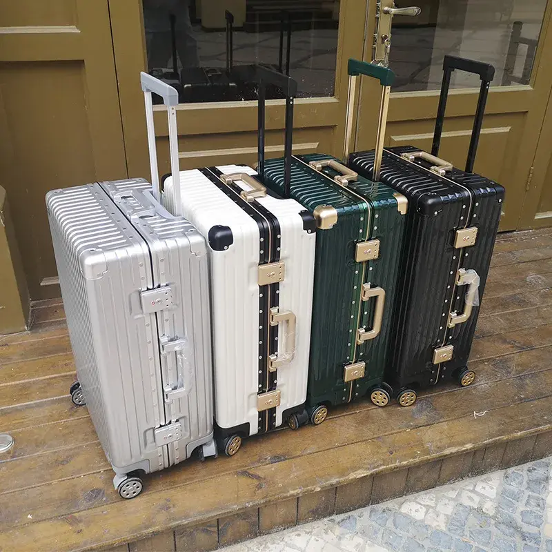 Thumbnail: Aluminum Zipperless Luggage