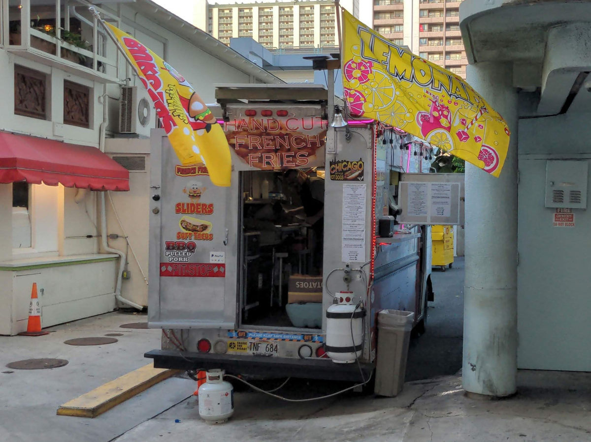 Pit Stop Hawaii Food Truck