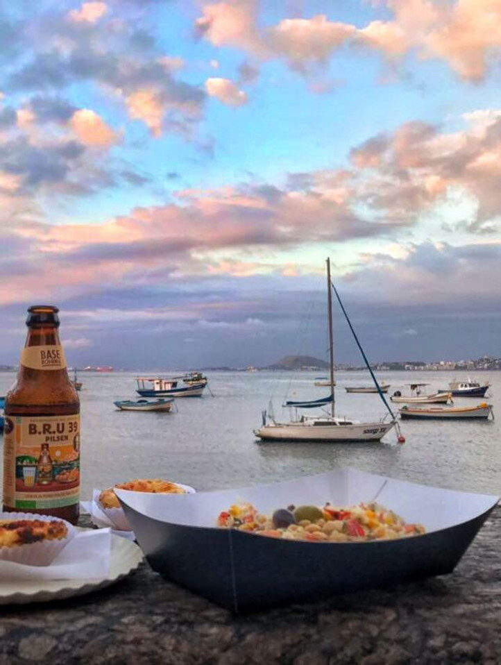 cerveja na mureta da urca