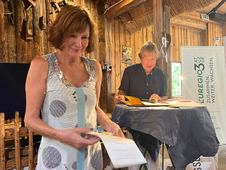 Preisverleihung in Wintersdorf akut Prosa Lyrik Märchenpreis Sonderpreis Lyrik für Nina Altmüller.
