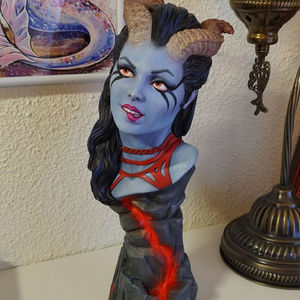 Queen of pain fan-art bust 