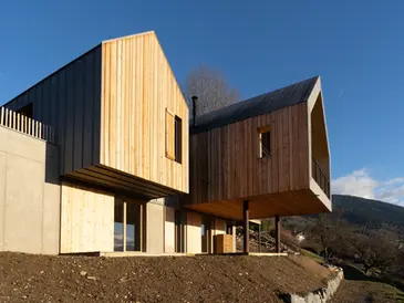 Entre Terre et Ciel, maison bois bioclimatique en Isère, multi-primée au Prix construction bois 2022