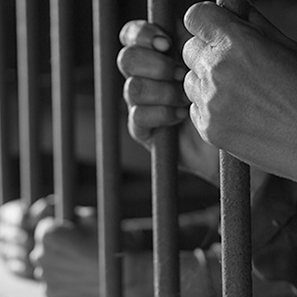 Moroccan king pardons 673 prisoners