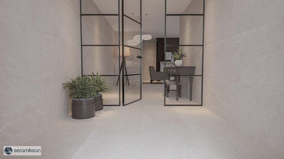 Couloir moderne avec portes vitrées