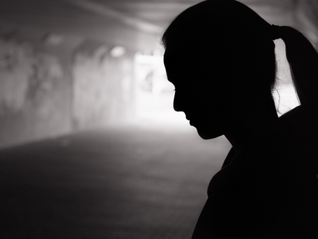 Uma história entre histórias. Não é para os fracos.