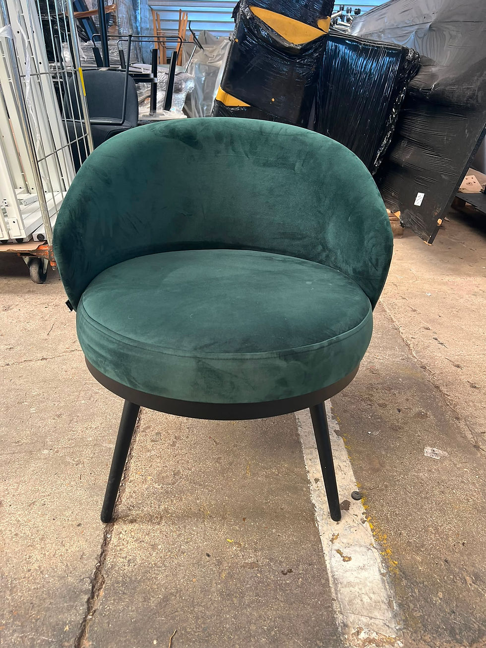 Miniature : Fauteuil lounge en velours vert avec ottoman – LILI CLUB (Qté : 1) FAU419