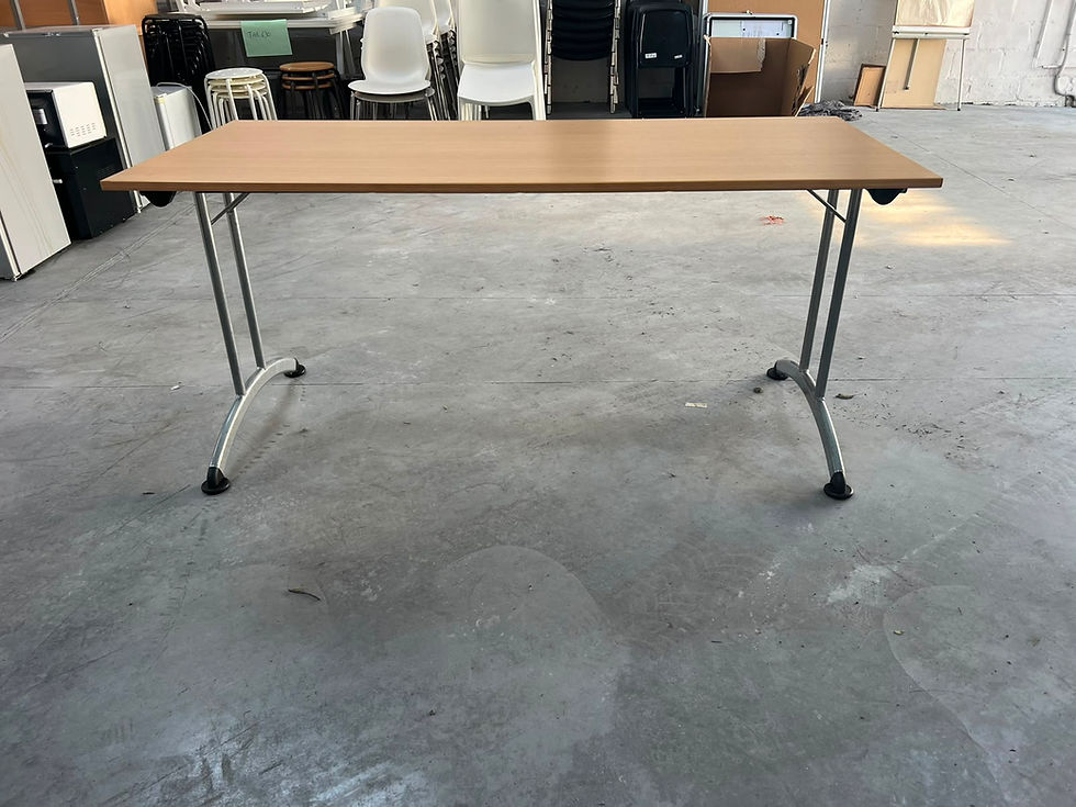 Miniature : Lot de 9 tables pliantes de réunion – Plateau bois (Qté : 1) TAB638