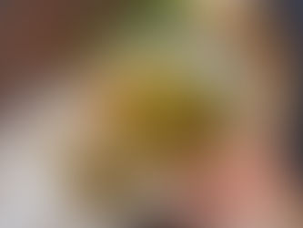 흰 그릇에 담긴 오이지 무침