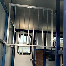Head divider install and fabrication