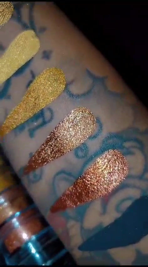 Thumbnail: 6 Colour Gold Pigments Stack