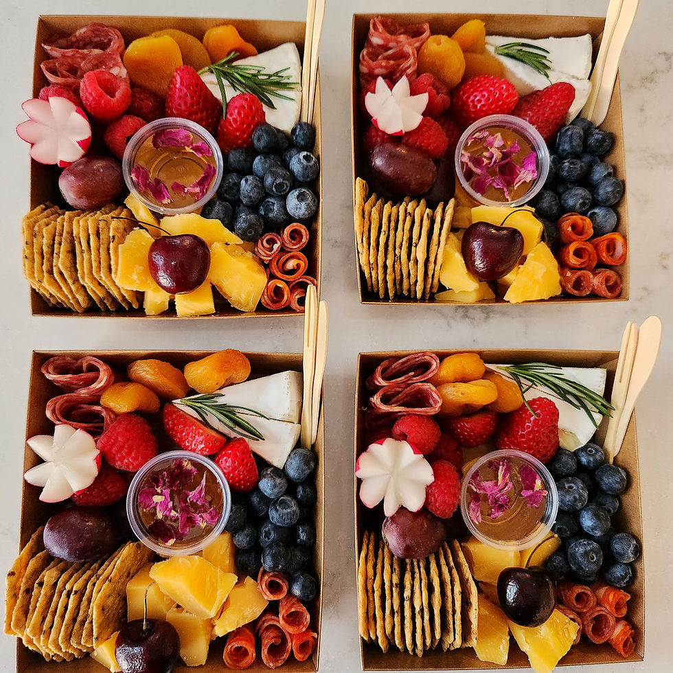 Thumbnail: Signature Snack Boxwa
