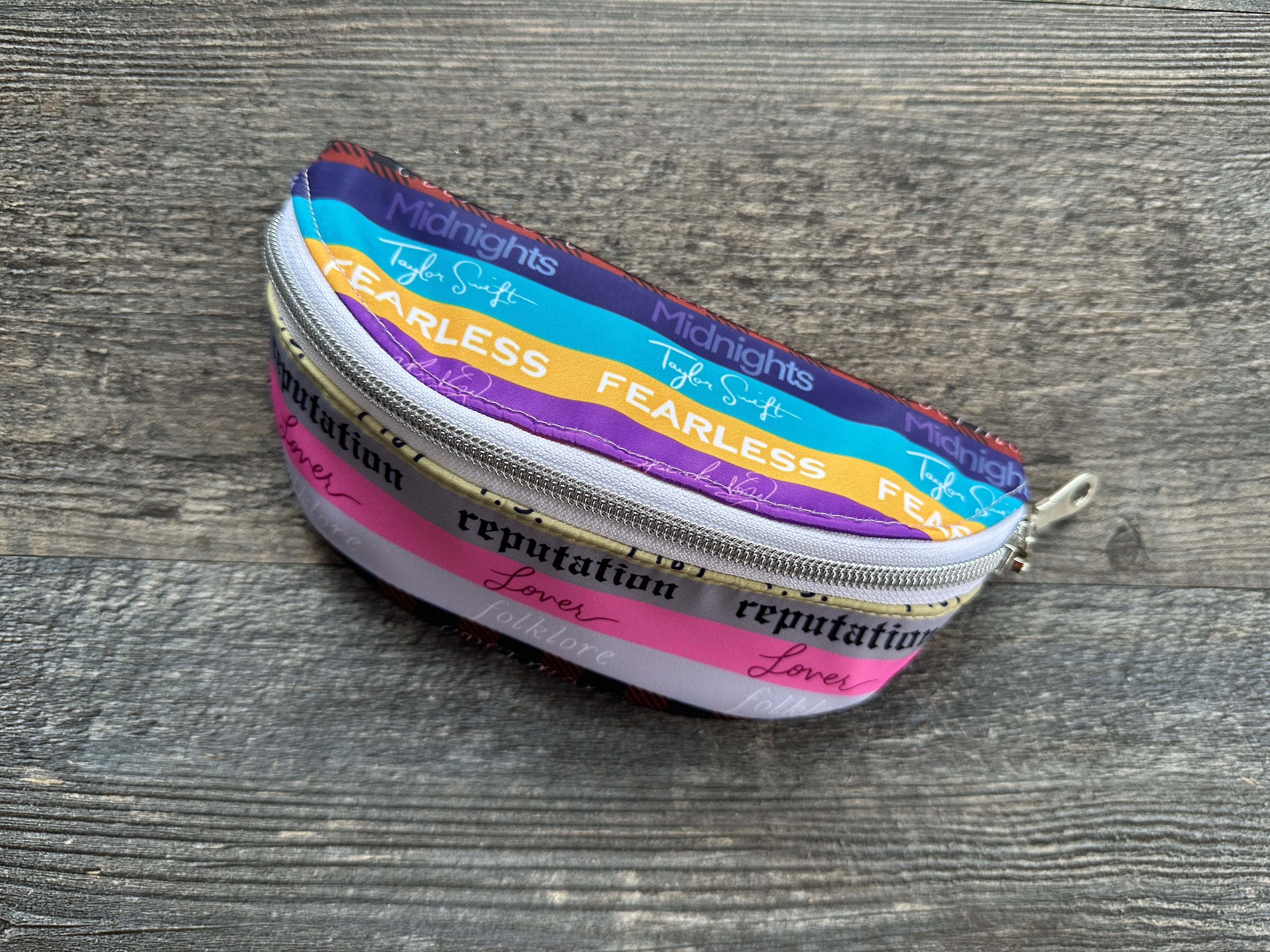 Tay Albums Nylon Sunglasses Case