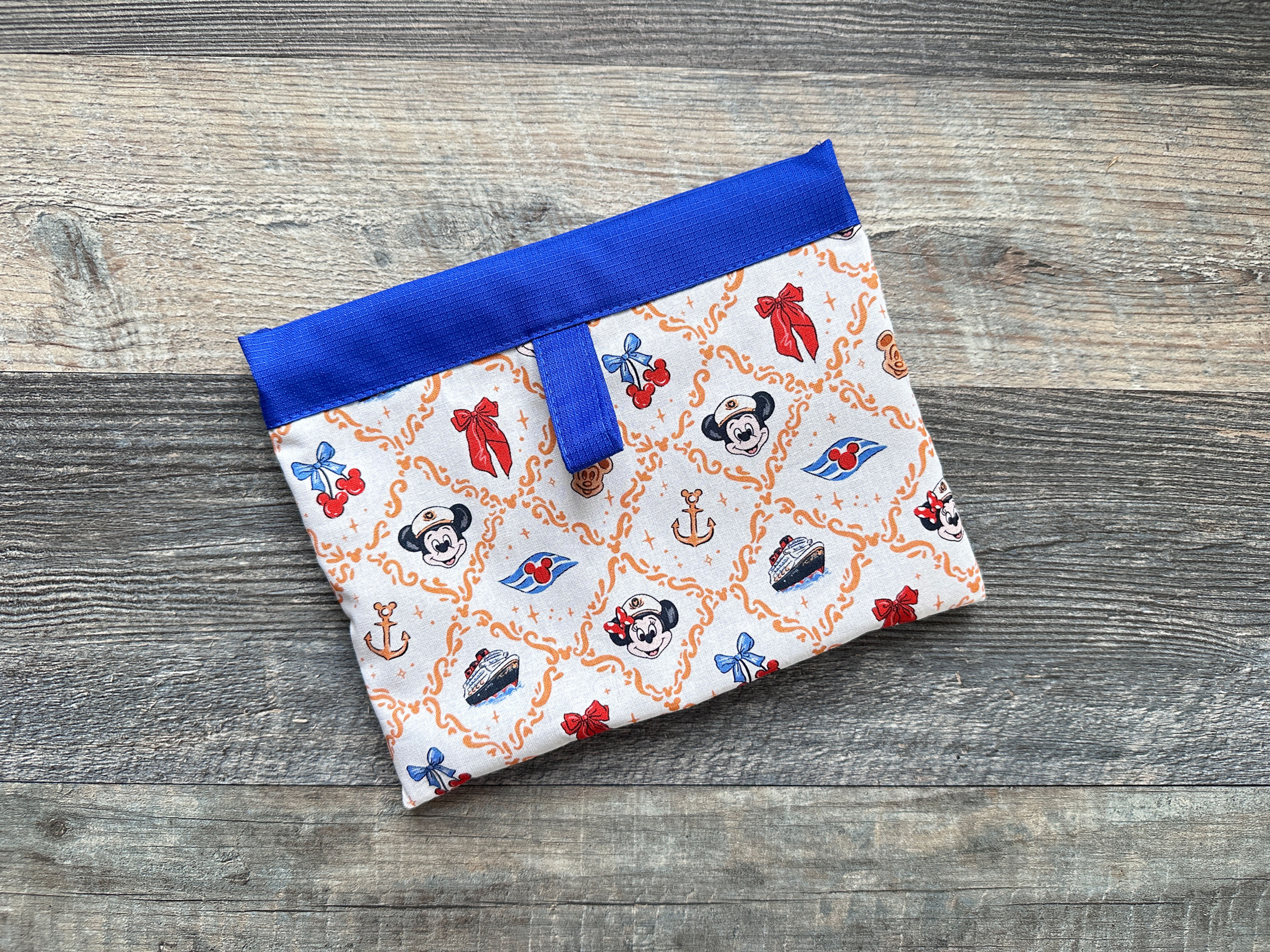 Ready to Ship Cruises and Bows Snappy Pouch