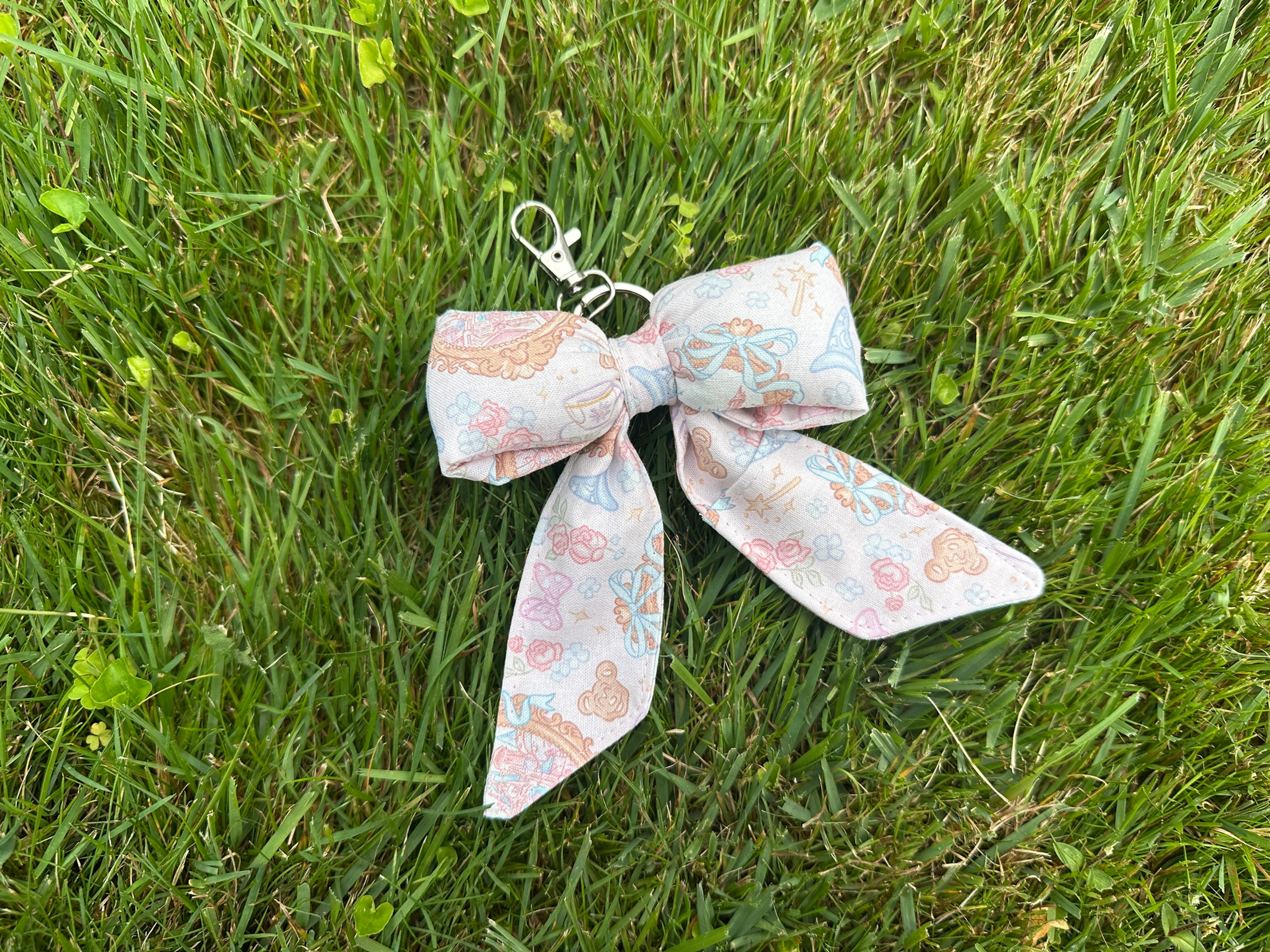 Ready to Ship Castle and Bows Bowtiful Lip Balm Holder